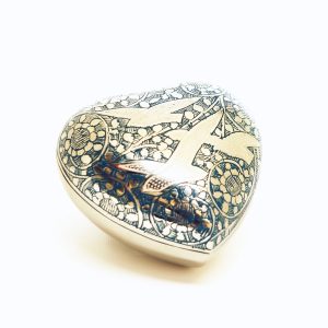 Heart Keepsake (HUH 002)-0